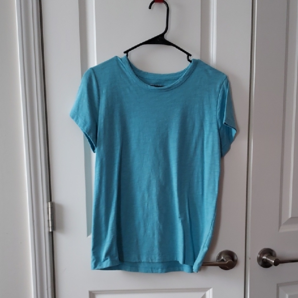 Time and Tru Sky Blue Tee Small